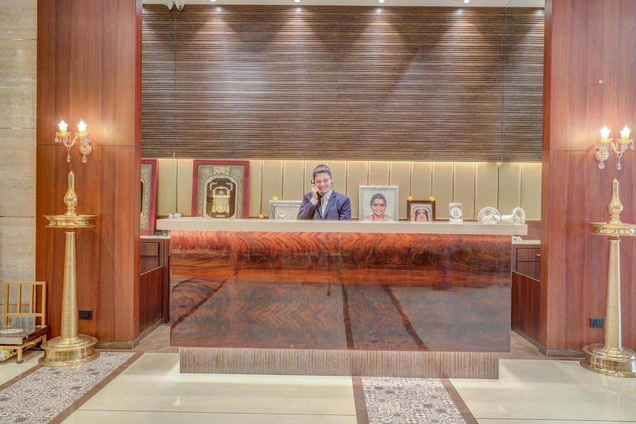 Hotel Gurudev Grand Kalyān Eksteriør bilde