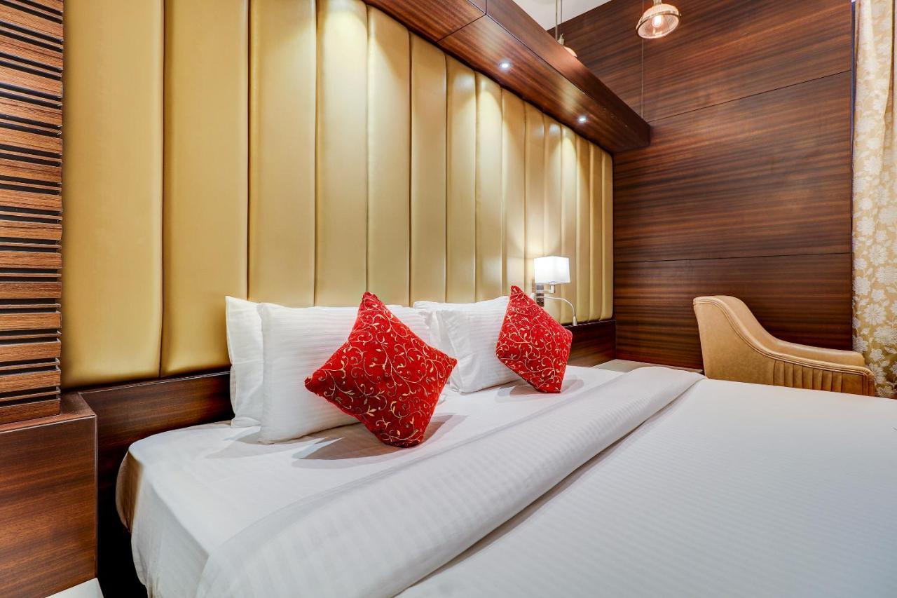 Hotel Gurudev Grand Kalyān Eksteriør bilde